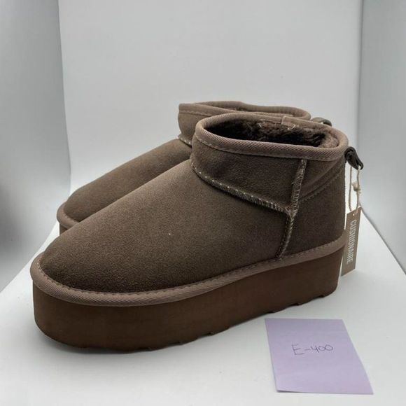 CUSHIONAIRE Women's COZY Genuine Suede pull on platform boot TAUPE 7.5 - Picture 2 of 6